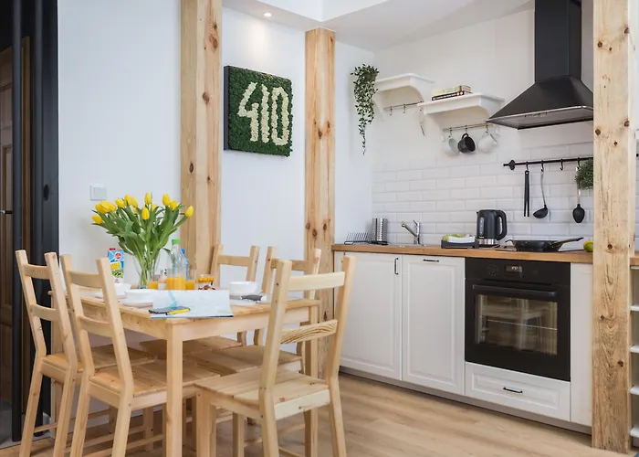 Inpoint Old Town Apartments